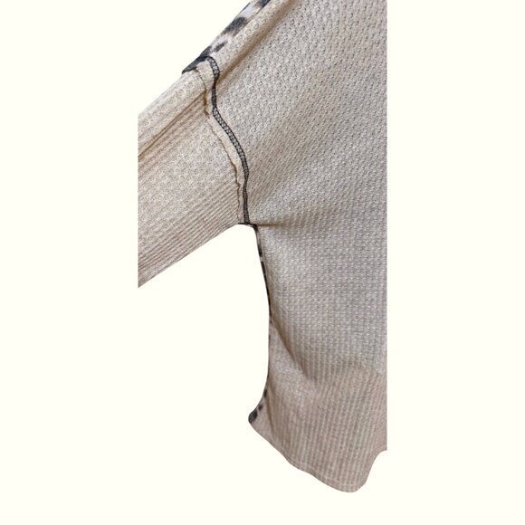 BiBi Womens Tie Dye Leopard Print Waffle Knit Long Sleeve V Neck Top Large - Picture 4 of 6